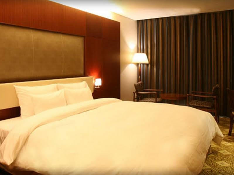 Sun Valley Hotel Yeoju Экстерьер фото